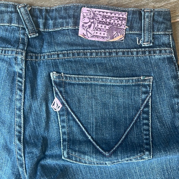 Volcom size 7 jeans - Picture 3 of 6